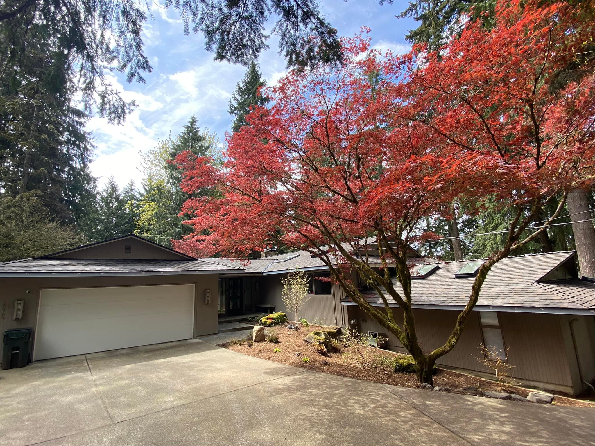 FROM SHAKE TO ALL NEW OWENS CORNING ROOF IN ISSAQUAH